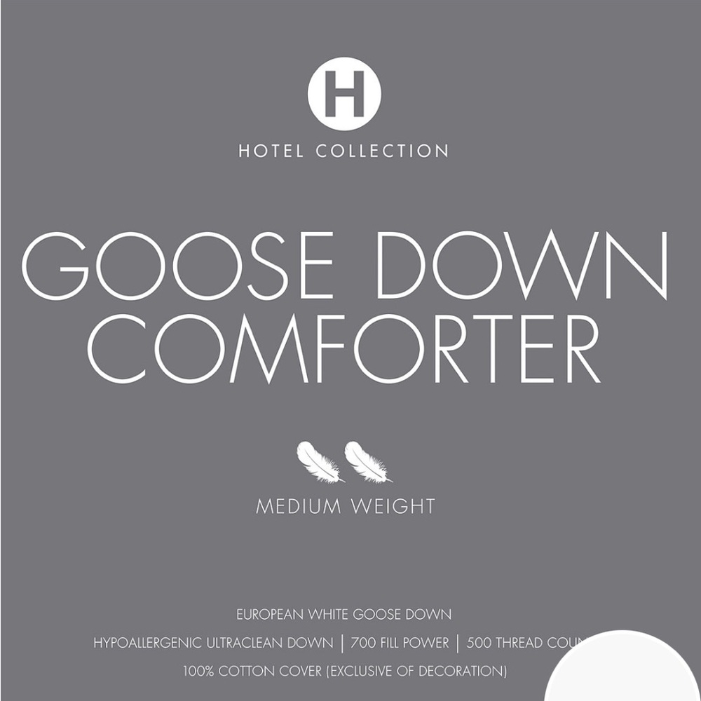 - - Hotel Collection Goose down comforter medium Weight queen used